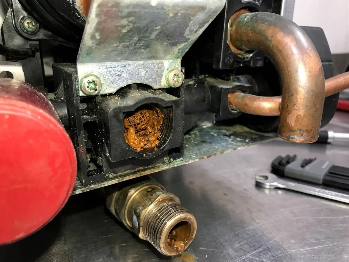 Désembouage du circuit de chauffage à Saintes
